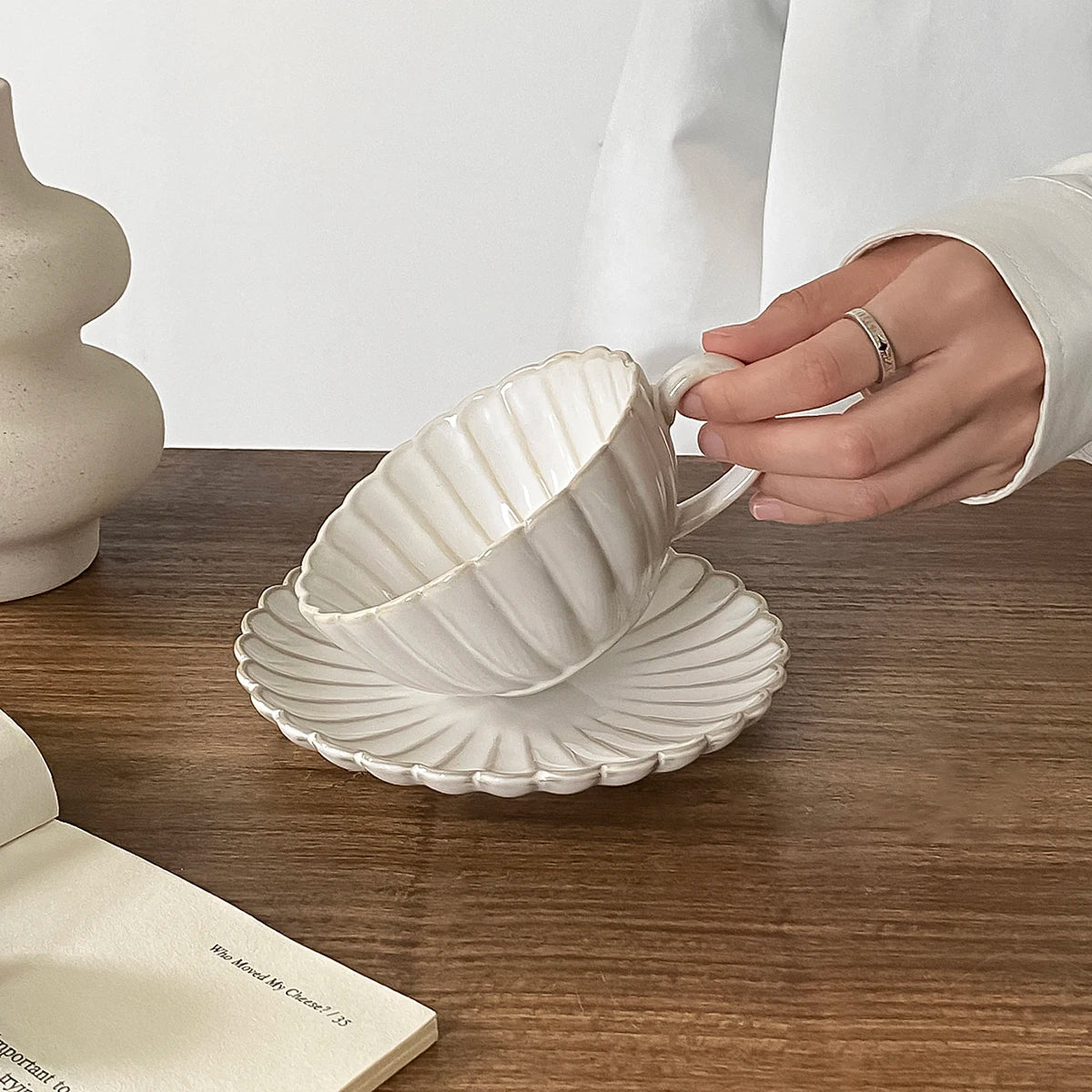 1 ensemble de tasses et soucoupes en céramique de style japonais, tasses et soucoupes à thé de style japonais, tasses et soucoupes à café, tasses à boire pour le petit-déjeuner, les goûters, le thé de l'après-midi,