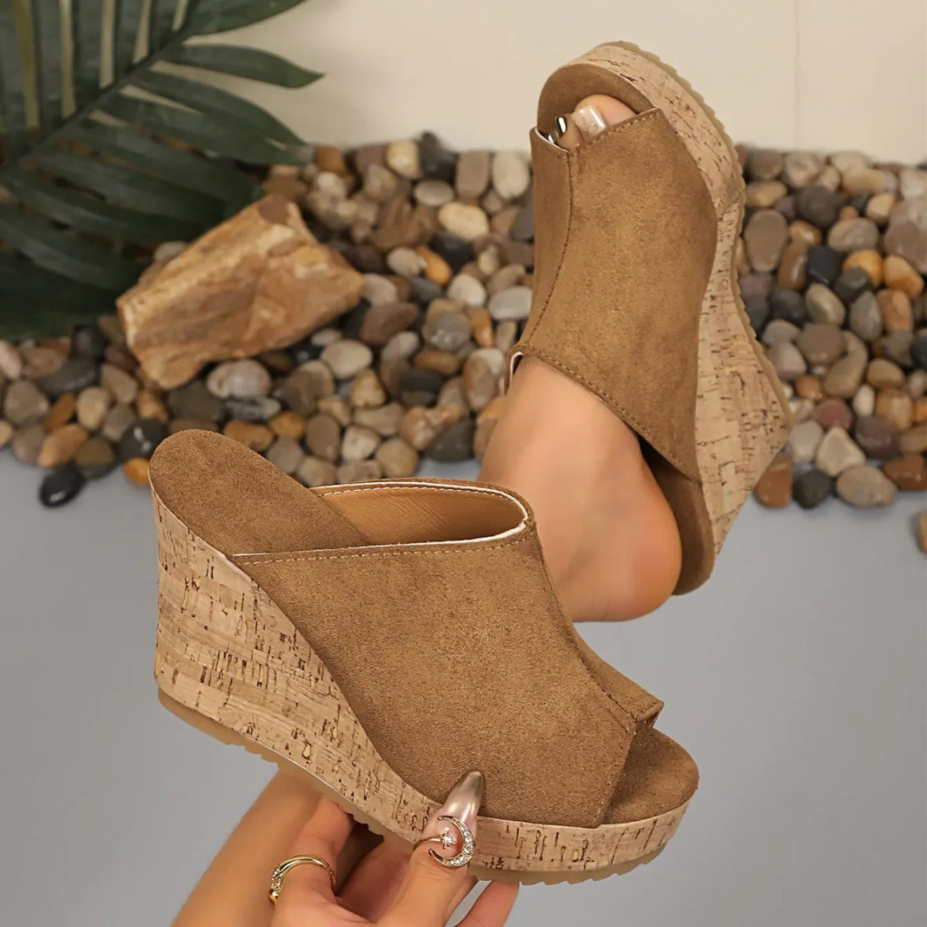 Sandales d'été antidérapantes et résistantes à l'usure pour femmes, chaussures compensées rétro à plateforme, sandales à talons hauts ouvertes, pantoufles