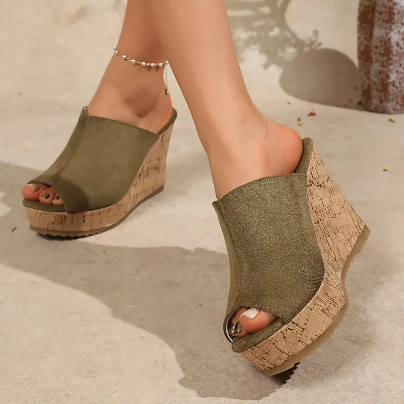 Sandales d'été antidérapantes et résistantes à l'usure pour femmes, chaussures compensées rétro à plateforme, sandales à talons hauts ouvertes, pantoufles