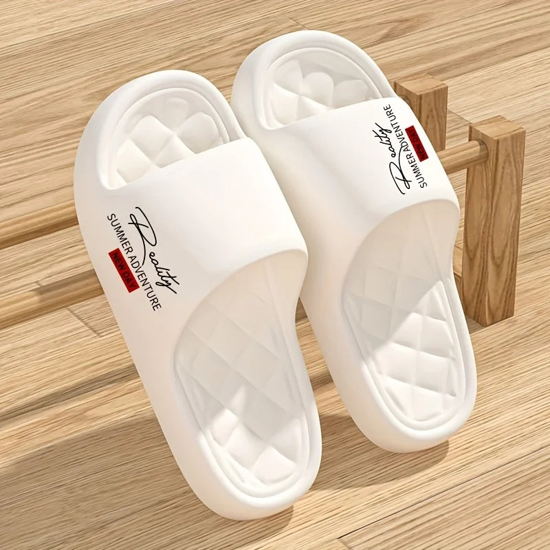 Chaussures d'été EVA au design innovant pour hommes, pantoufles de maison douces et légères, adaptées aux activités de loisirs intérieures et extérieures