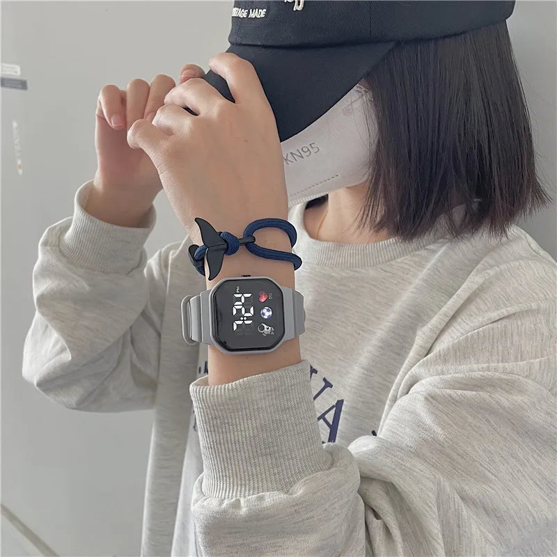 Nouvelle montre numérique LED pour enfants, garçons et filles, montres de sport de football, montre numérique en silicone, montre-bracelet électronique décontractée pour enfants