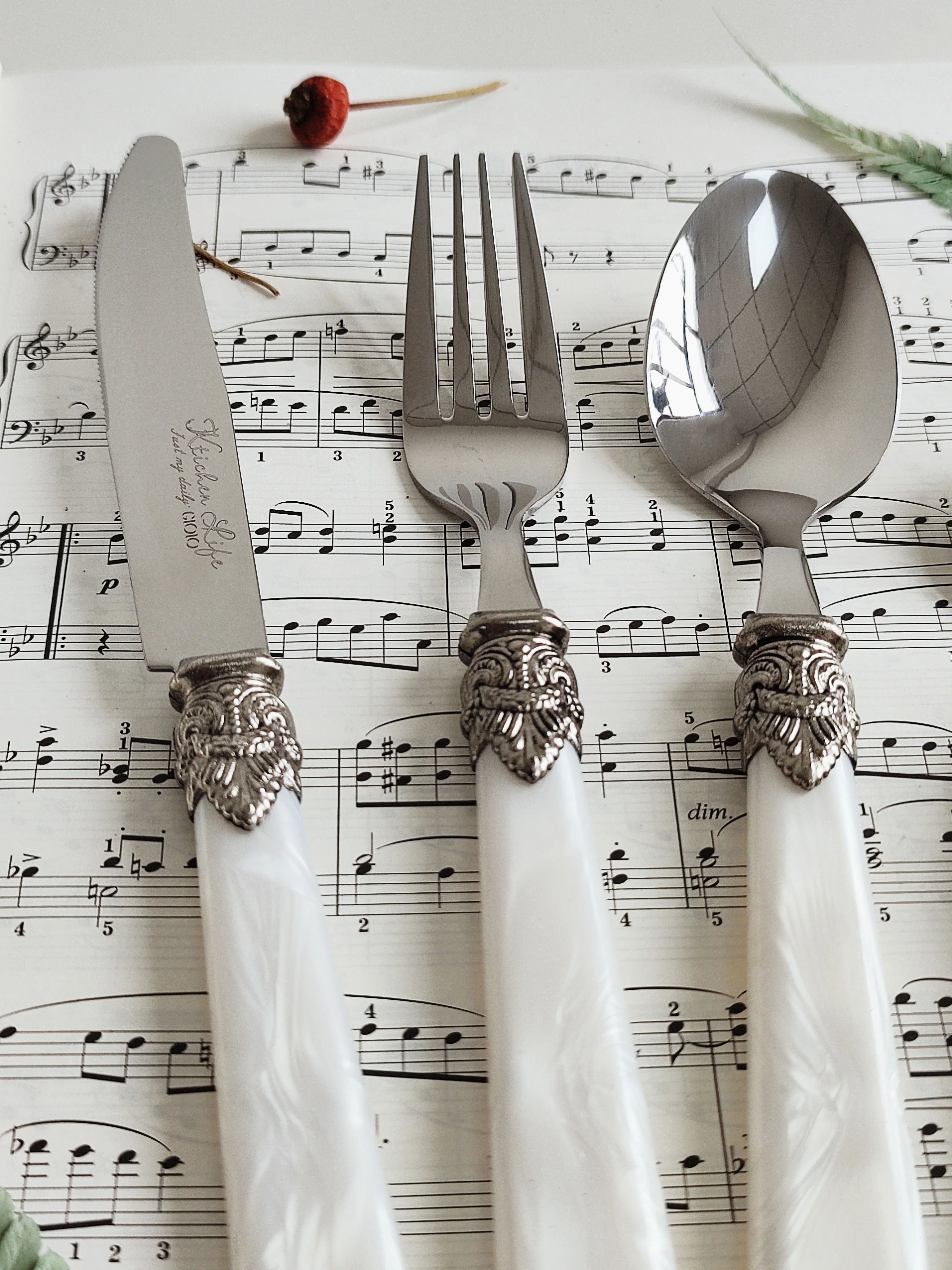 Ensemble de couverts vintage en argent