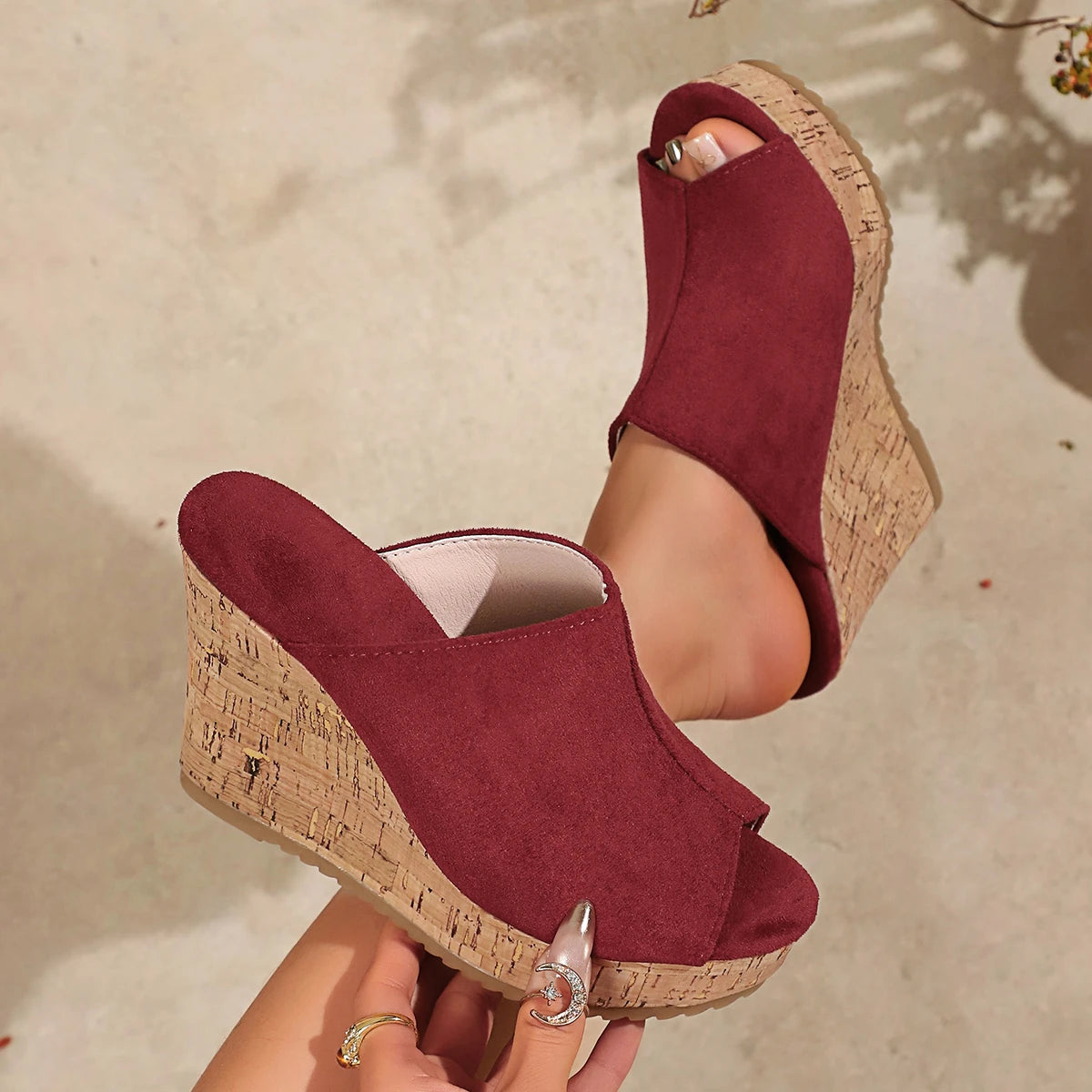 Sandales d'été antidérapantes et résistantes à l'usure pour femmes, chaussures compensées rétro à plateforme, sandales à talons hauts ouvertes, pantoufles