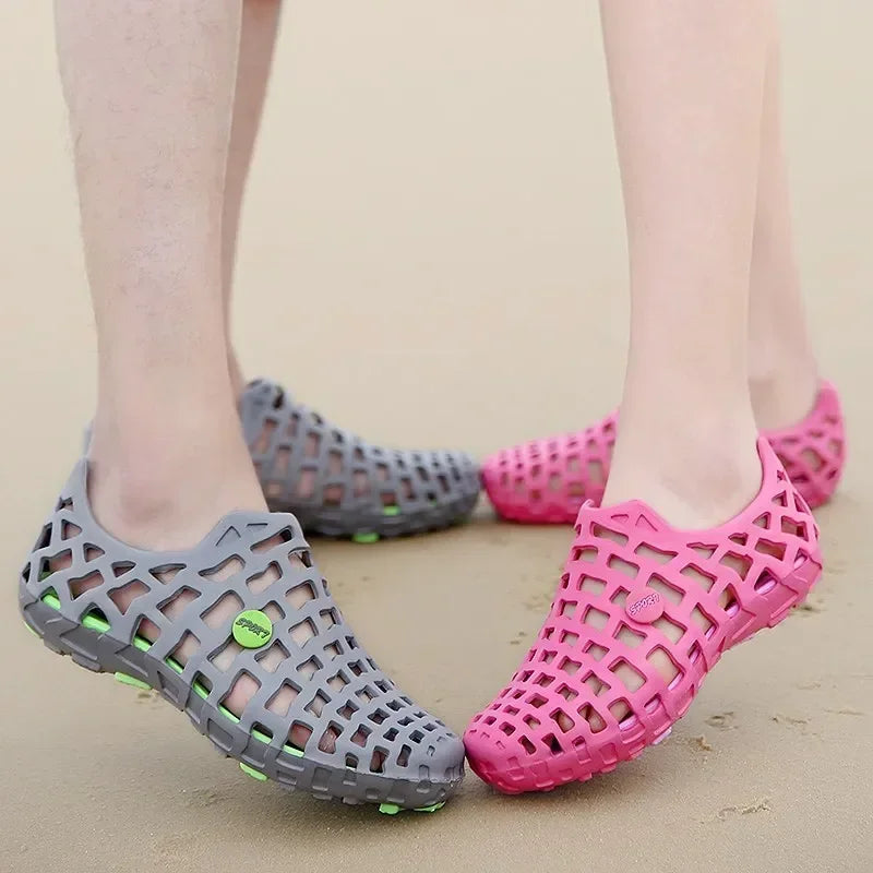 Chaussures d'eau d'été pour hommes, sandales de plage respirantes, chaussures d'eau en amont, pantoufles creuses à séchage rapide pour femmes