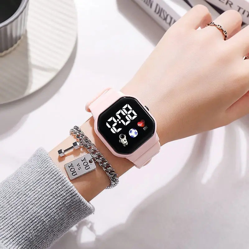 Nouvelle montre numérique LED pour enfants, garçons et filles, montres de sport de football, montre numérique en silicone, montre-bracelet électronique décontractée pour enfants