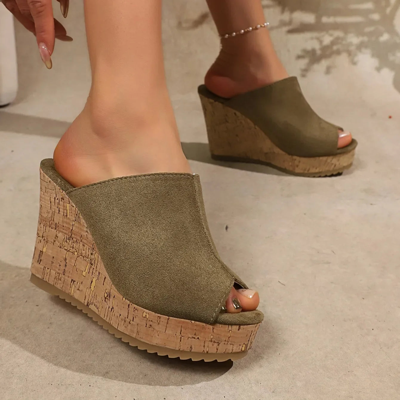 Sandales d'été antidérapantes et résistantes à l'usure pour femmes, chaussures compensées rétro à plateforme, sandales à talons hauts ouvertes, pantoufles