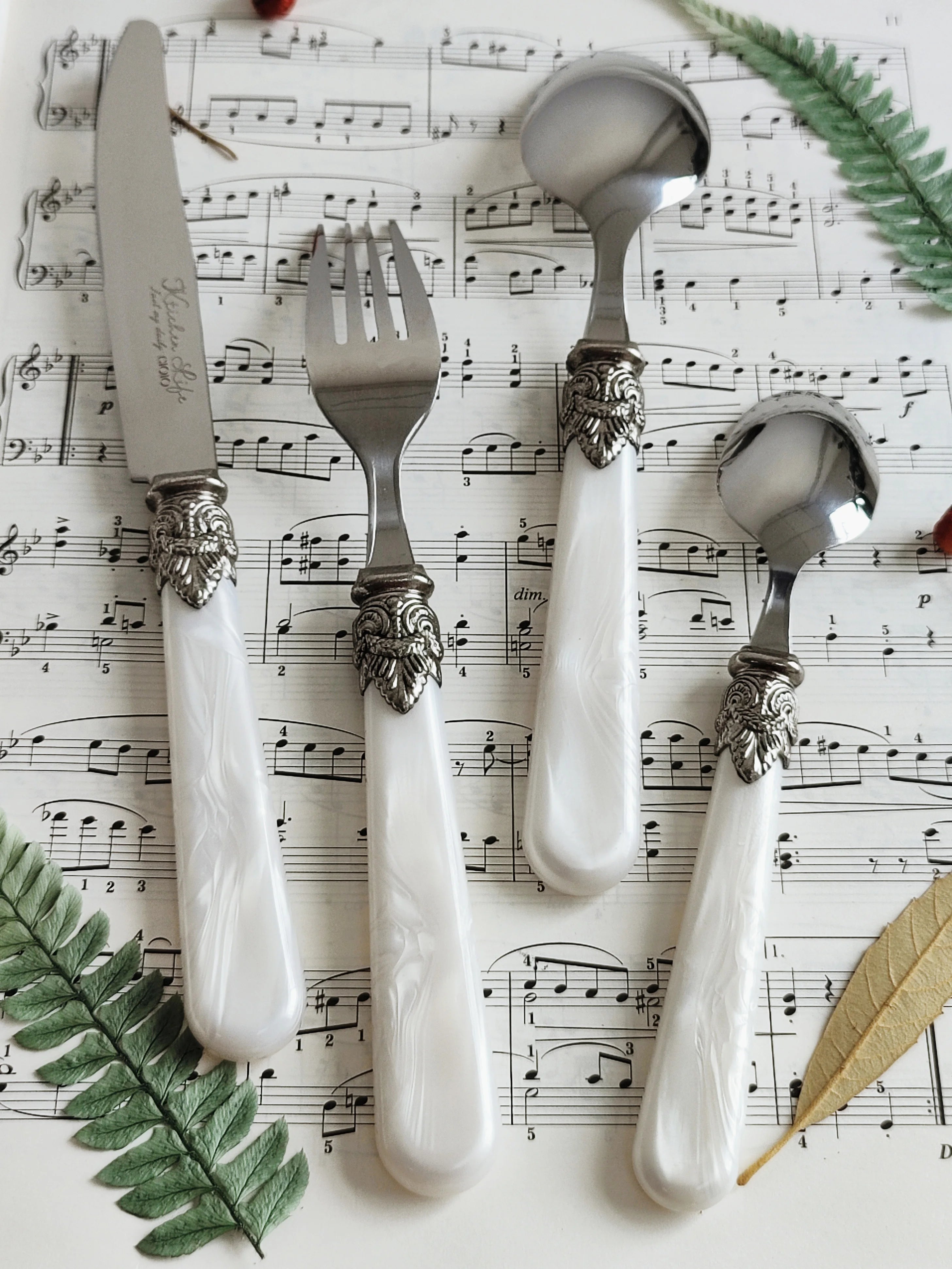 Ensemble de couverts vintage en argent