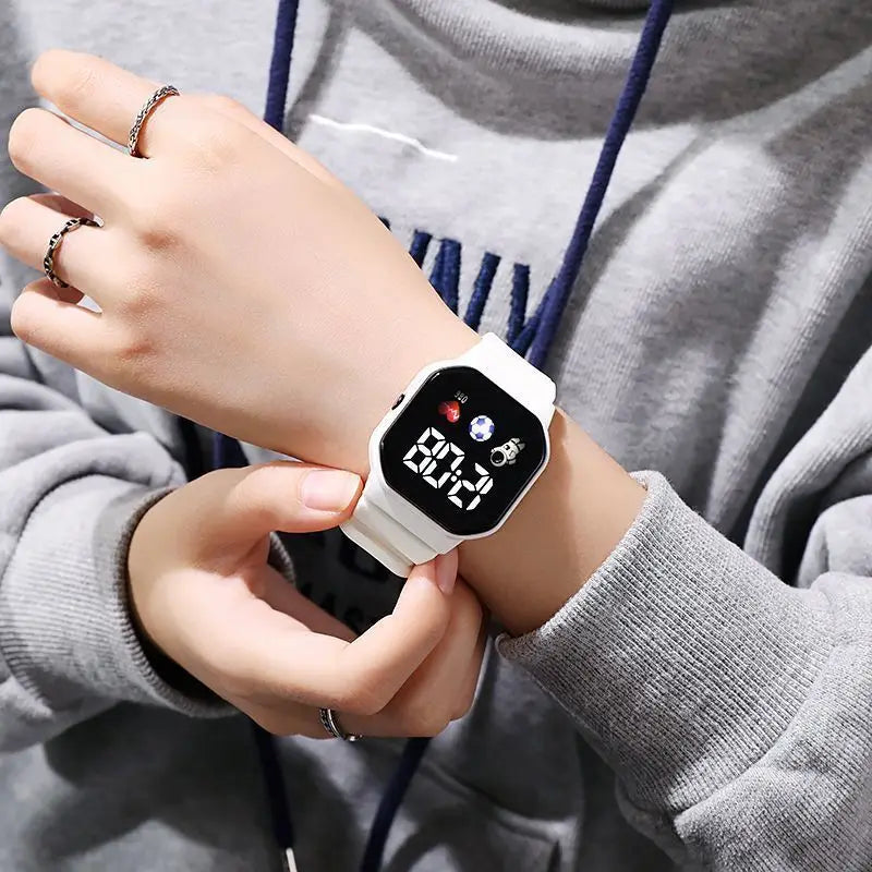 Nouvelle montre numérique LED pour enfants, garçons et filles, montres de sport de football, montre numérique en silicone, montre-bracelet électronique décontractée pour enfants