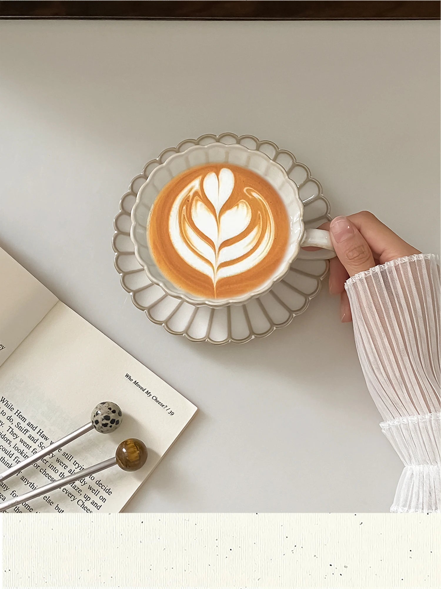 1 ensemble de tasses et soucoupes en céramique de style japonais, tasses et soucoupes à thé de style japonais, tasses et soucoupes à café, tasses à boire pour le petit-déjeuner, les goûters, le thé de l'après-midi,