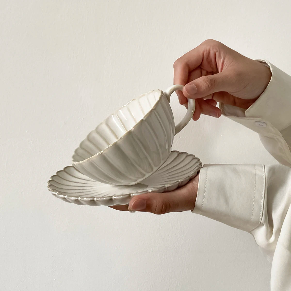 1 ensemble de tasses et soucoupes en céramique de style japonais, tasses et soucoupes à thé de style japonais, tasses et soucoupes à café, tasses à boire pour le petit-déjeuner, les goûters, le thé de l'après-midi,