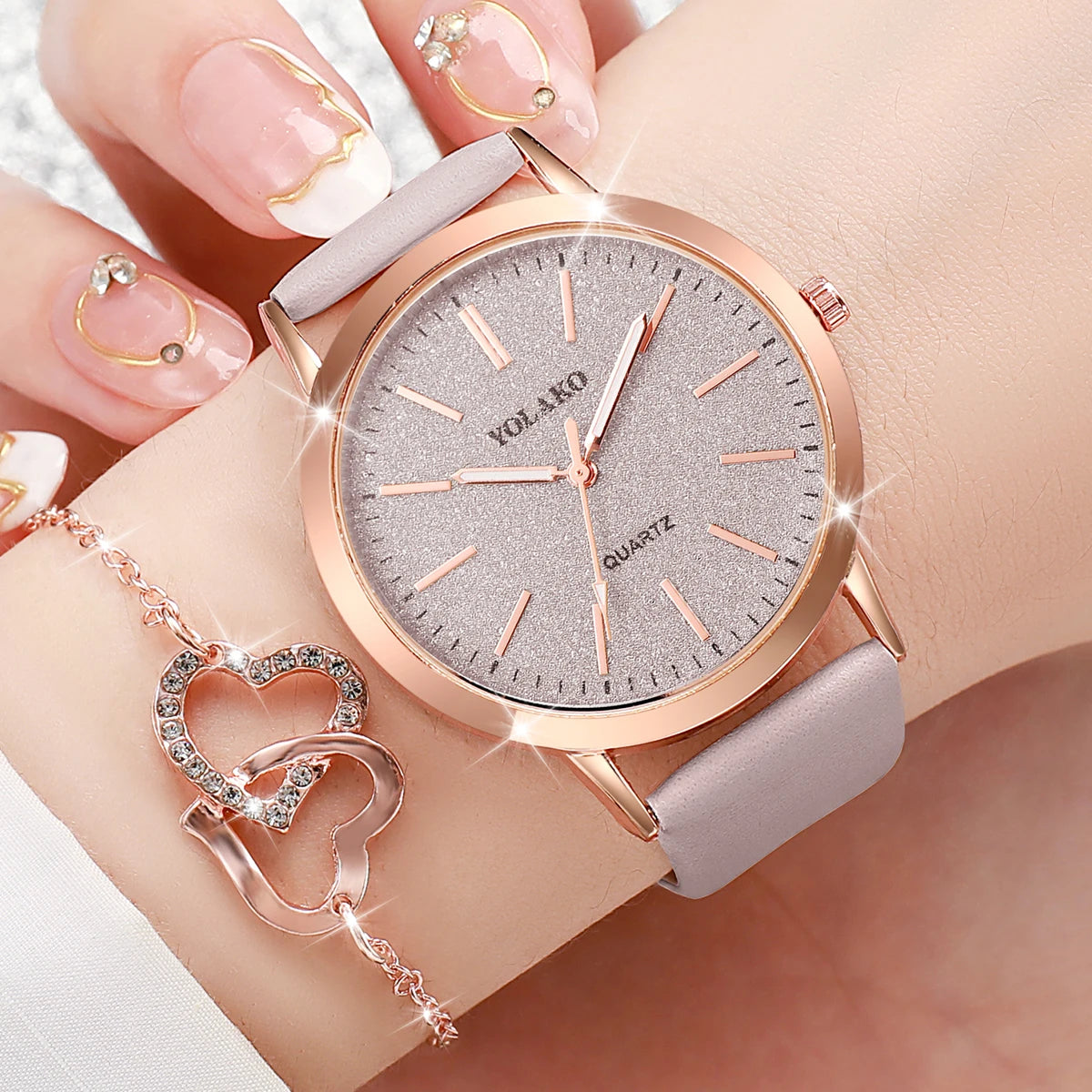 6 pièces/ensemble mode cadran givré montre à Quartz pour femmes bracelet en cuir montres coeur ensemble de bijoux (sans boîte)